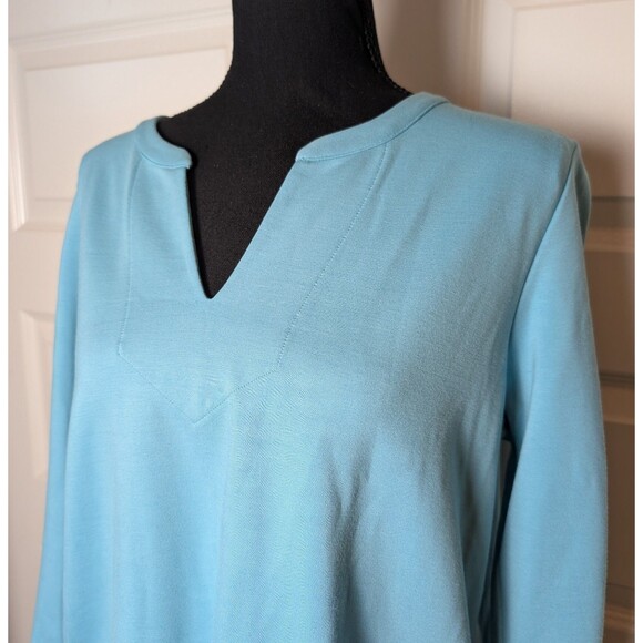 J Jill Wearever Size M Tunic Blouse Split V-Neck Blue Stretch Relaxed Colorful - Picture 2 of 8